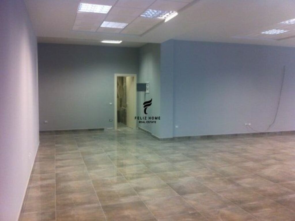 NEGOZIO IN AFFITTO 415 M2 SELVIA 480.000 LEKE FH-69072