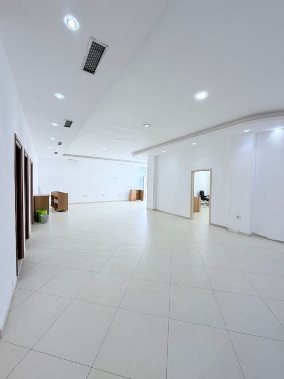 BUSINESS PREMISES FOR RENT IN THE AREA OF THE FORMER KENETA, DURRES