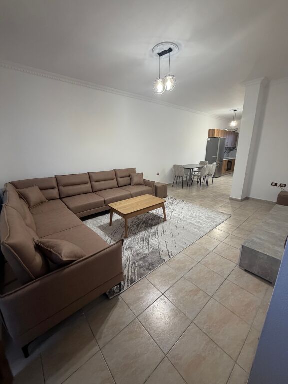 Jepet me qira apartament 2+1 tek Ish URT Durres