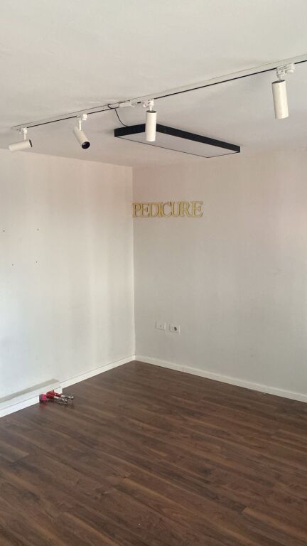 Shop for Rent in the center !