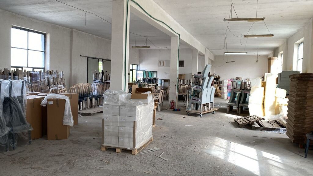MAGAZZINI IN AFFITTO 540 M2 YZBERISHT 2.500 EURO FH-69174