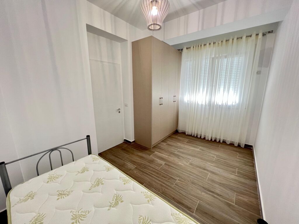 📣 QERA Apartament 2+1 🛣️ Rruga e "Dibres" ✨  🏢 Ndertim i Ri 🪜 Kati 6 , Me Ashensor 🛋️ Arreduar Ne Menyre Bashkekohore  💶 Cmimi 650 Euro