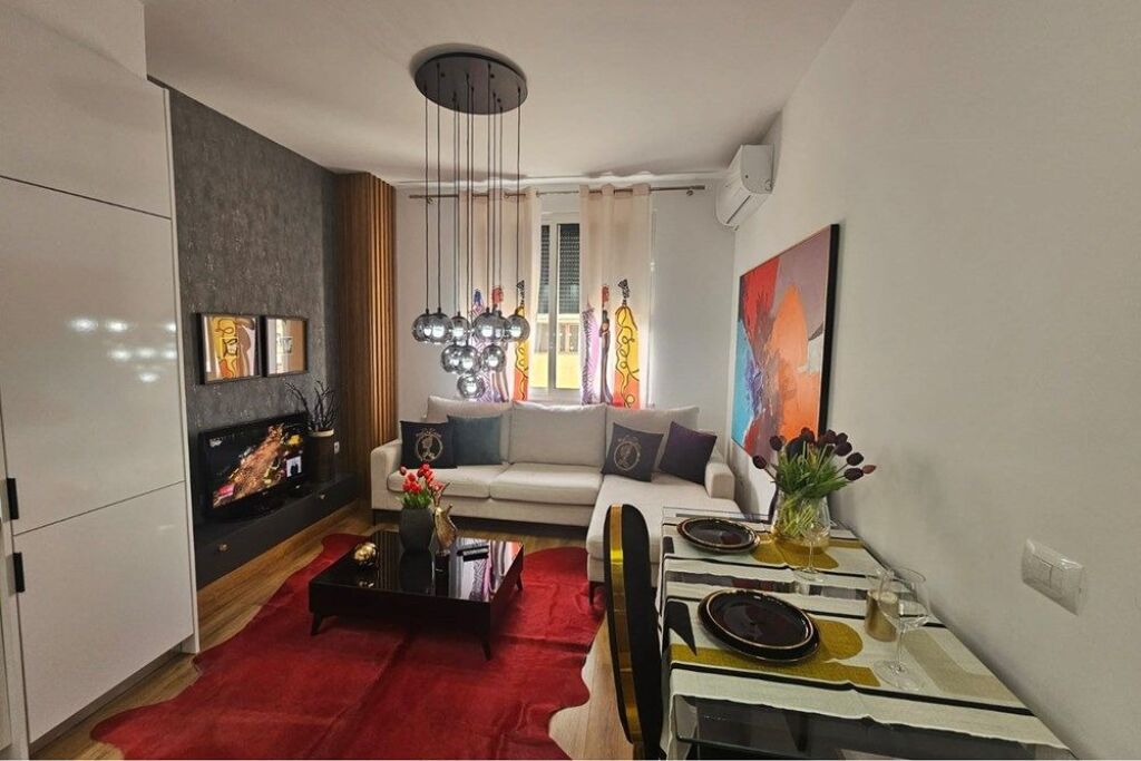 Appartamento 1+1 in vendita a 21 Dhjetori!