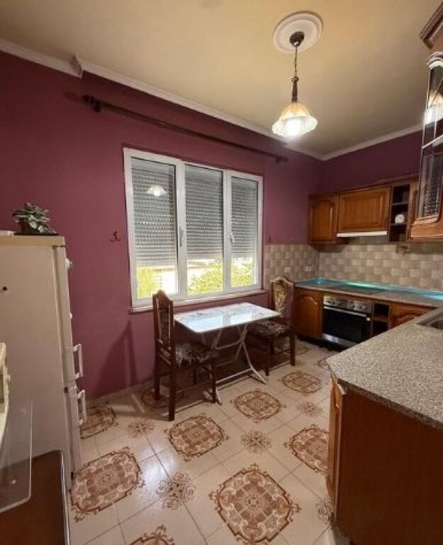 APARTAMENT PER QIRA 2+1+2 + 2 BALLKONE