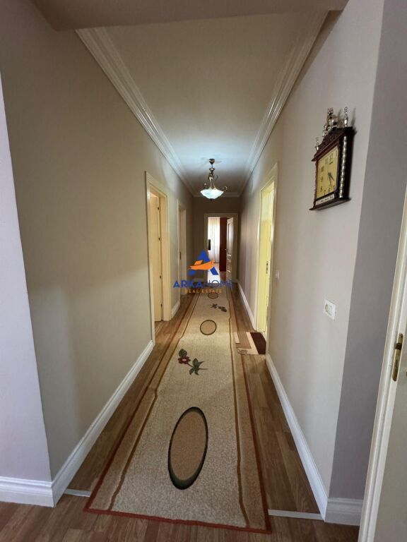 SHITET APARTAMENT 3+1+2+BALLKON "TE UNAZA E RE" 242.000 EURO