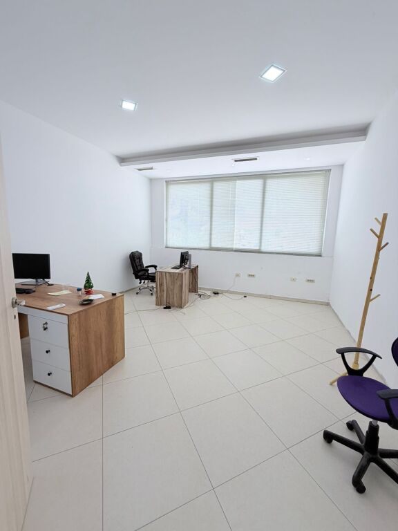 BUSINESS PREMISES FOR RENT IN THE AREA OF THE FORMER KENETA, DURRES