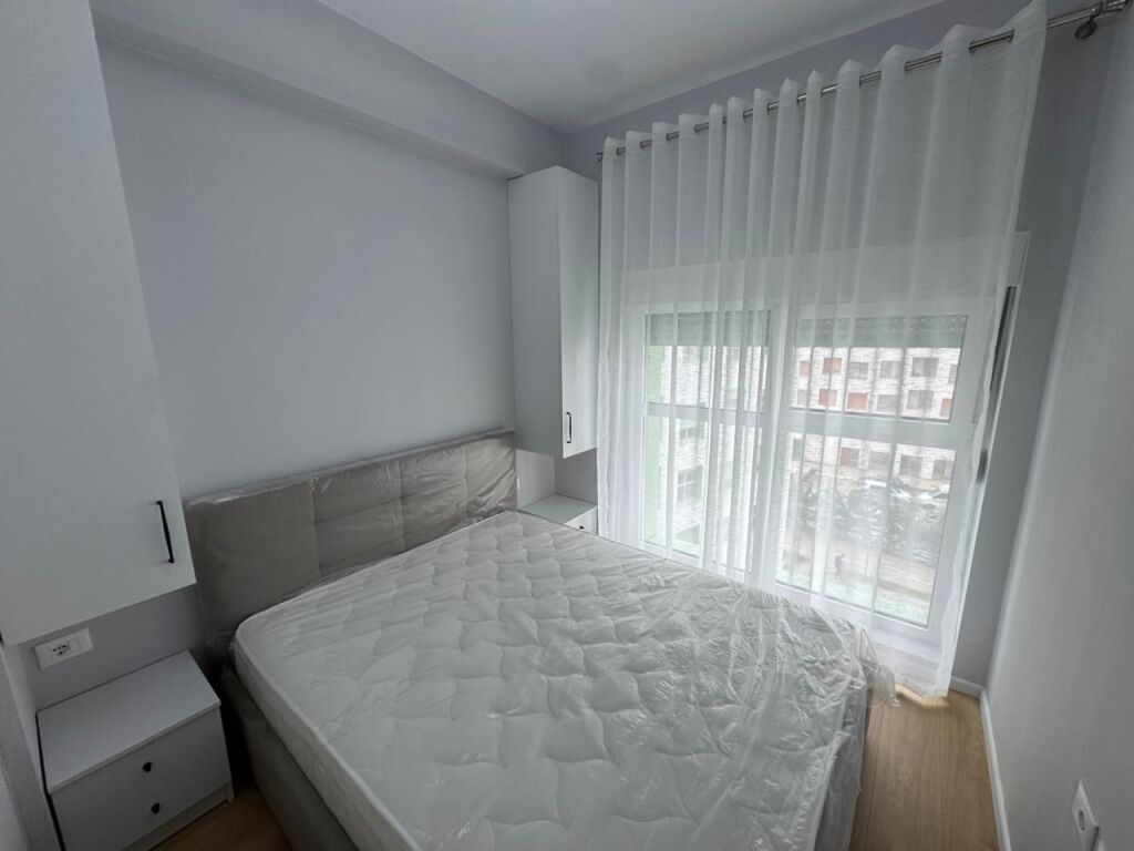 🏡 Affittasi appartamento 1+1 📍 Ali Demi, Complesso Kadiu 💰 Prezzo: 40.000 lek/mese