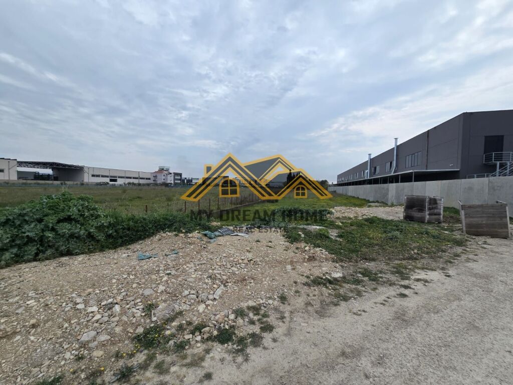 Terreno in Vendita sull'autostrada Tirana-Durres,