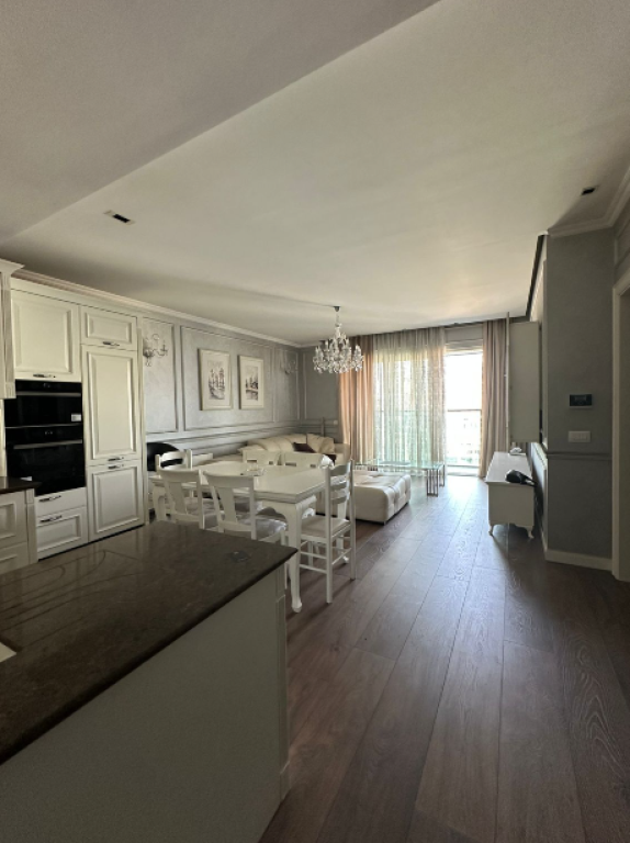 💎 LUX LIVING | APARTAMENT 2+1+2 ME QIRA – AMBASSADOR 3  📍
