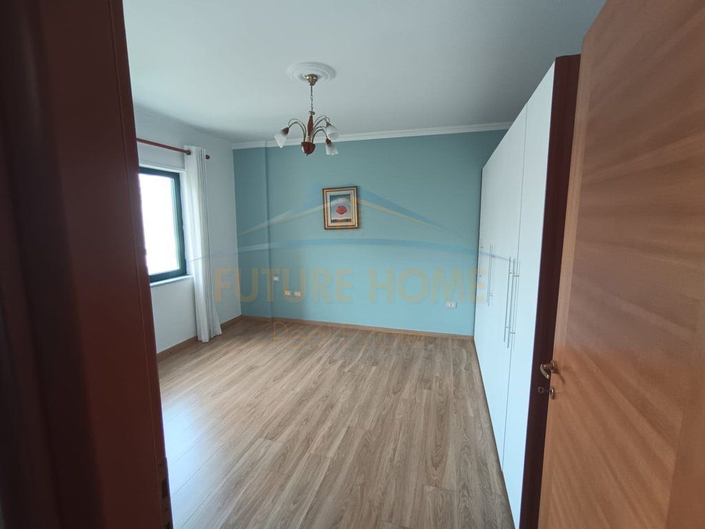 Rent, Office space, Bllok, Tirana