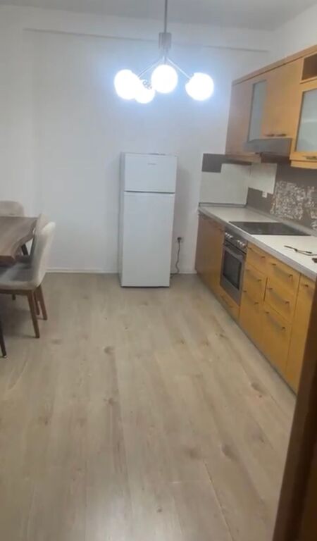 Apartament 2+1+2 me qera ne Astir tek Bar Kronos
