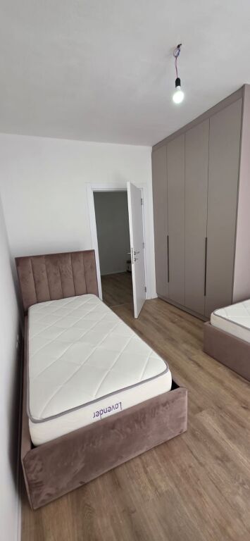 Apartament 2+1 me qira Univers City