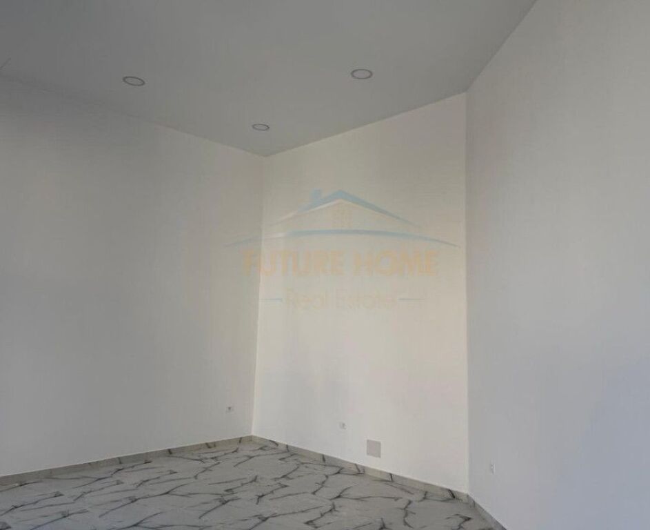 Affitto, Locale Commerciale, Spring Residence, Scuola Vasil Shanto, Tirana