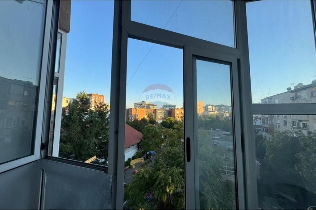 Appartamento - In Affitto - Viale Bajram Curri, Tirana