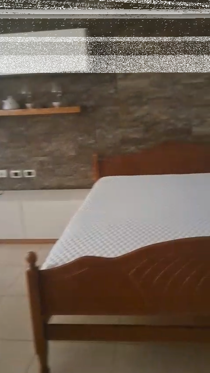 Studio apartment, Varri Bamit!