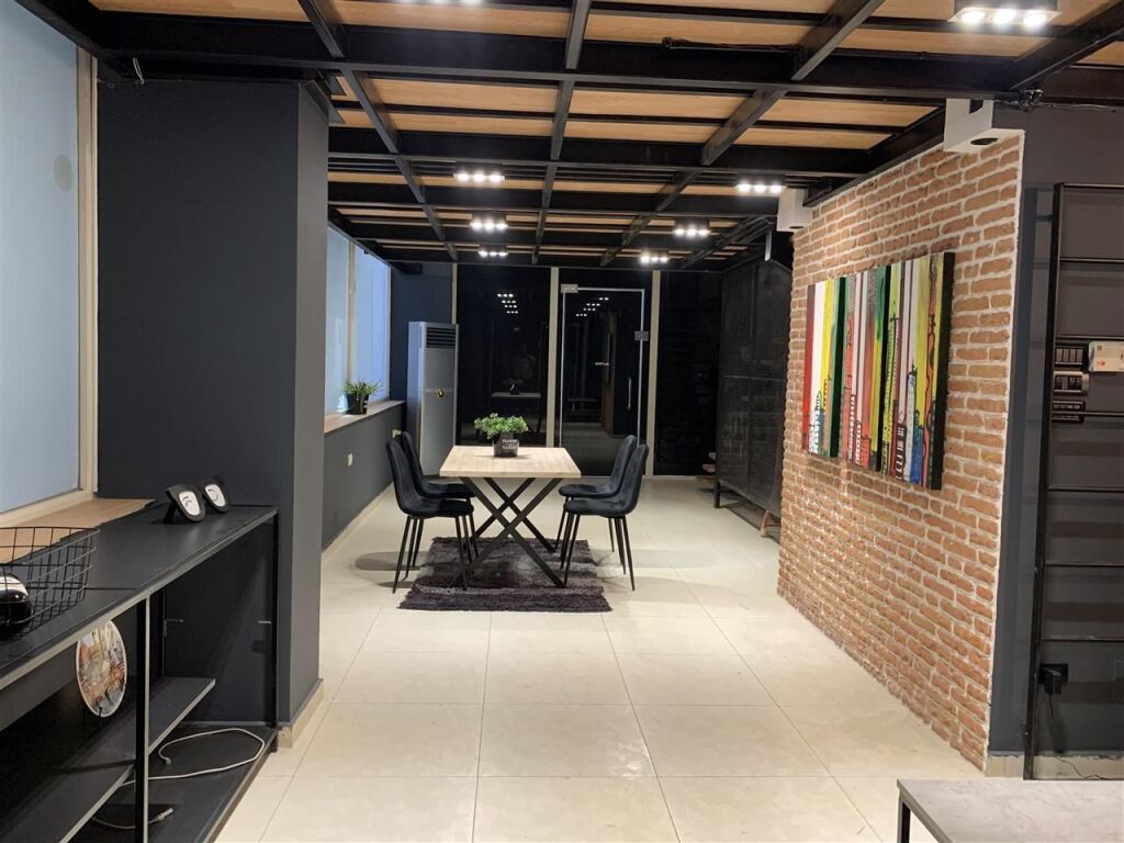 UFFICIO IN AFFITTO DUPLEX 92M2 VIA 21 DHJETORI