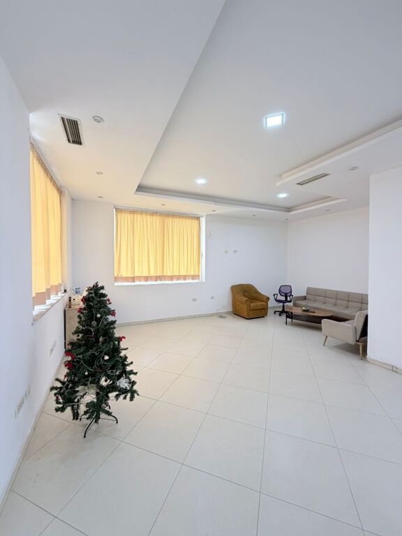 BUSINESS PREMISES FOR RENT IN THE AREA OF THE FORMER KENETA, DURRES