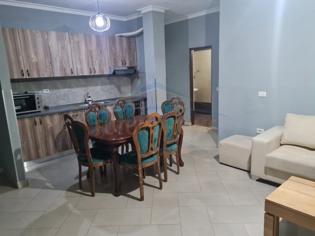 Qera, Apartament 2+1+2, Bar Bohem, Unaza e Re