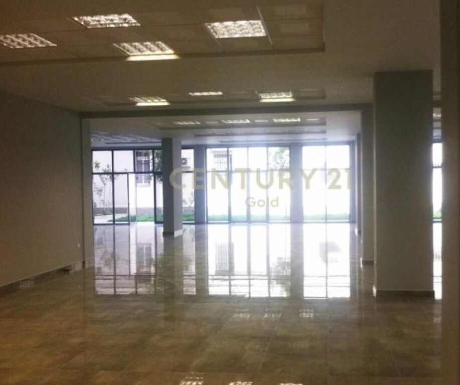 COMMERCIAL SPACE (OFFICE) FOR RENT
