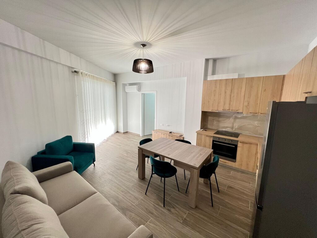 📣 QERA Apartament 2+1 🛣️ Rruga e "Dibres" ✨  🏢 Ndertim i Ri 🪜 Kati 6 , Me Ashensor 🛋️ Arreduar Ne Menyre Bashkekohore  💶 Cmimi 650 Euro