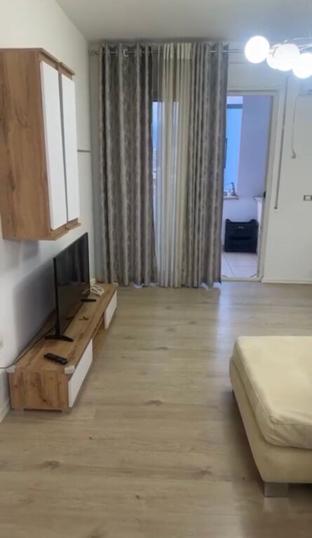 Apartament 2+1+2 me qera ne Astir tek Bar Kronos