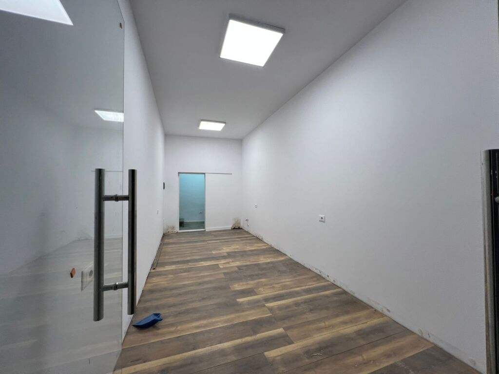 Business premises for rent