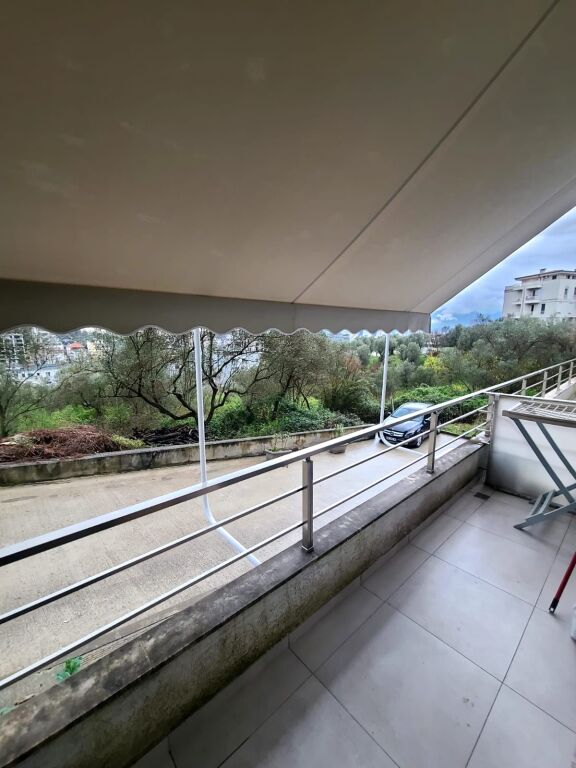 1+1, sup 90 m2, via peti lago asciutto, 500 euro