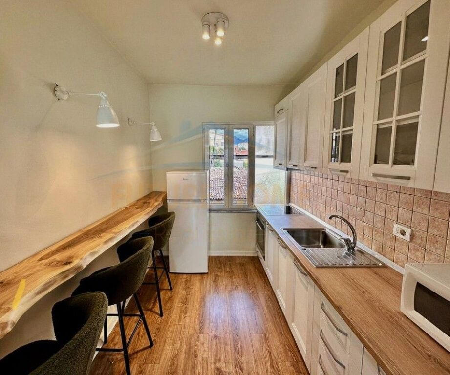 For sale, 2+1 Apartment, Durres Street, Tirana