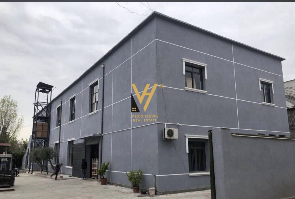 JEPET KAPANON 1.010 M2 ME QERA TE MISTO MAME 5.000 EURO
