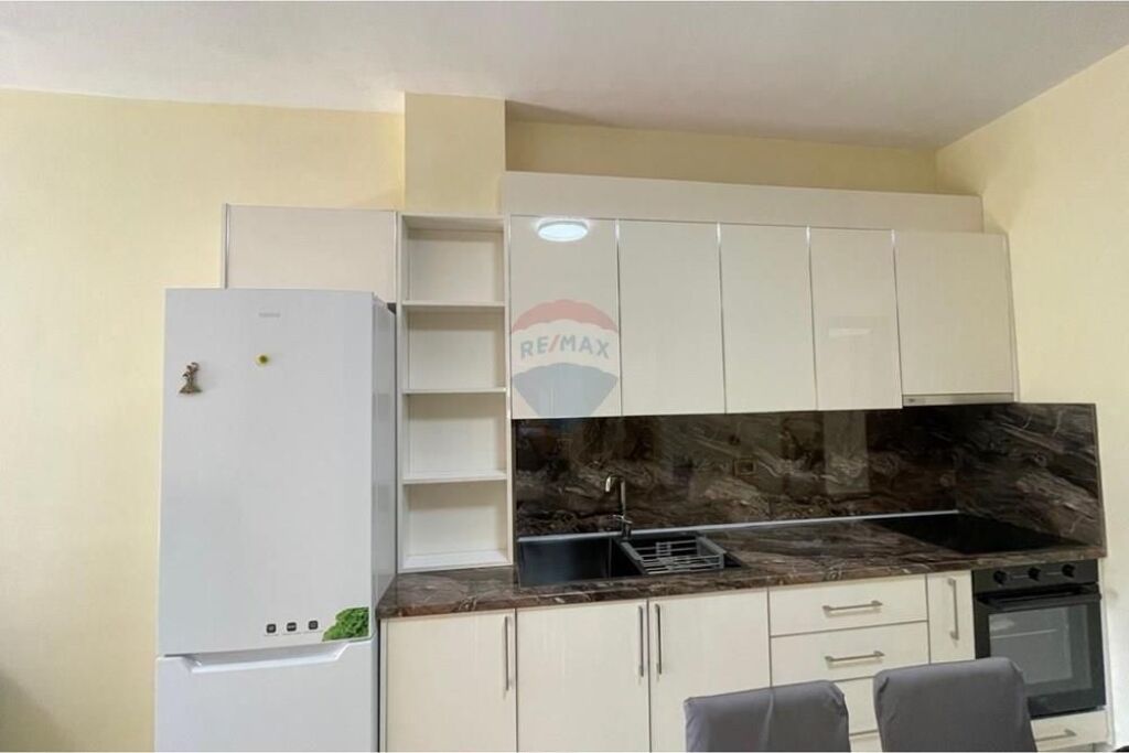🌊 APARTAMENT 2+1 ME QIRA – UJI I FTOHTË, VLORË