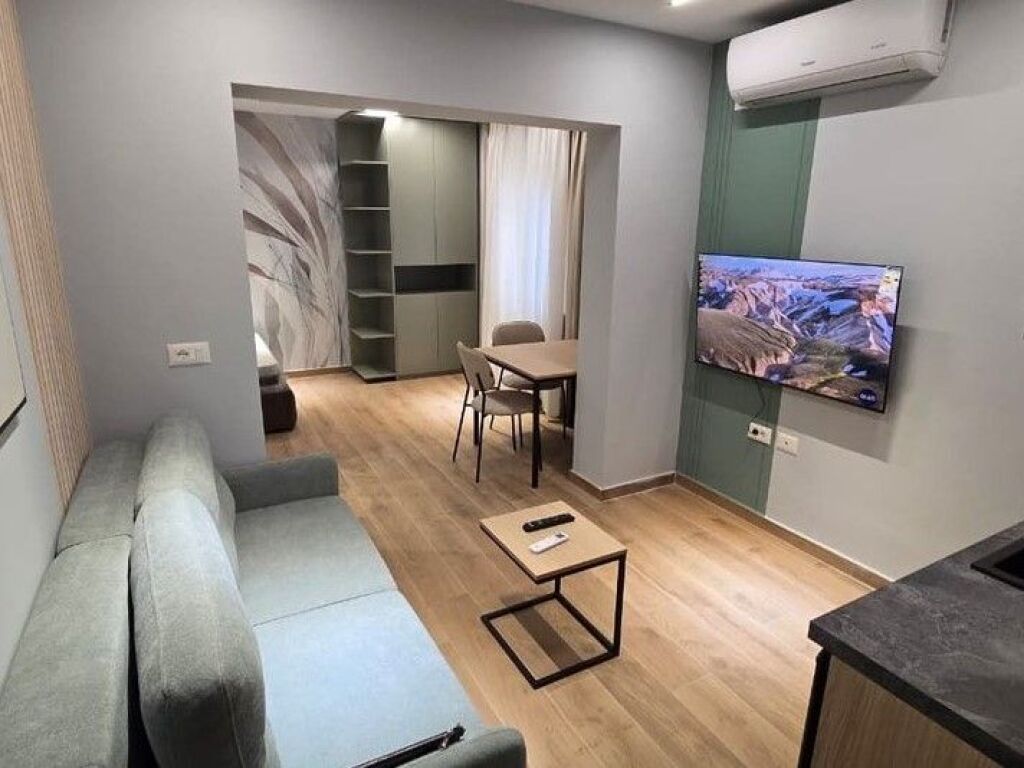 In vendita, 3 monolocali, Via Mine Peza, Tirana.