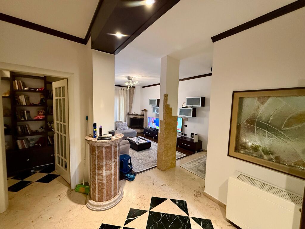 📣 FOR SALE Apartment 2+1 With 2 Bathrooms And 2 Balconies 📍 Kodra e Diellit, Near Eleonora ✨   🏢 New Building  🪜 3rd Floor (With Elevator)  📐 Gross Area 133 m2  📐 Net Area 120 m2  🛋️ Sold Furnished  📂 With Mortgage   💶 Price 247,000 Euro