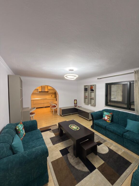 Sell 2+1 apartment on Elbasanit street