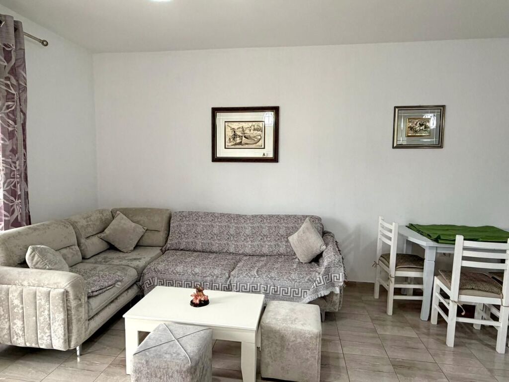 Apartament 2+1 me Qera Afatgjate - Transballkanike, Vlore