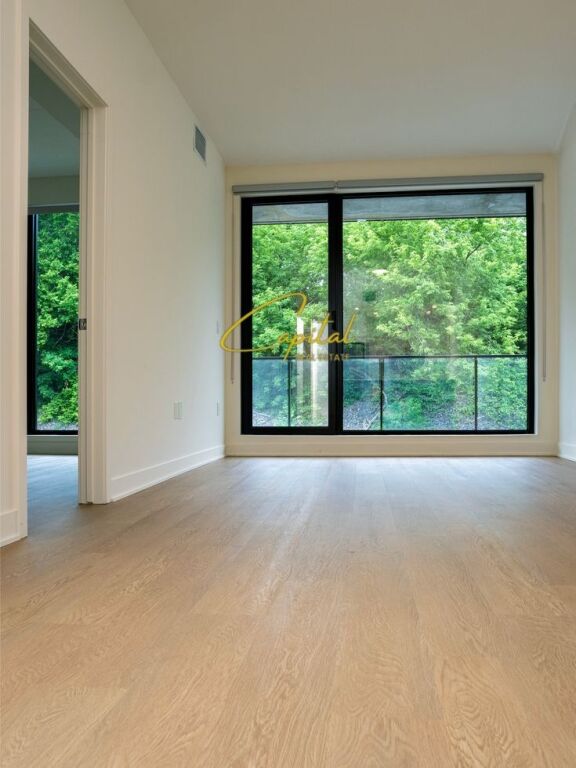 SHITET AMBIENT BIZNESI 60 M2 21 DHJETORI 260.000 EURO