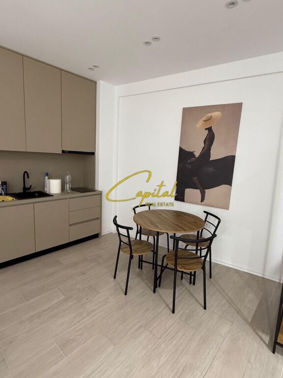 STUDIO FOR RENT 40 M2 5 MAY 400 EURO