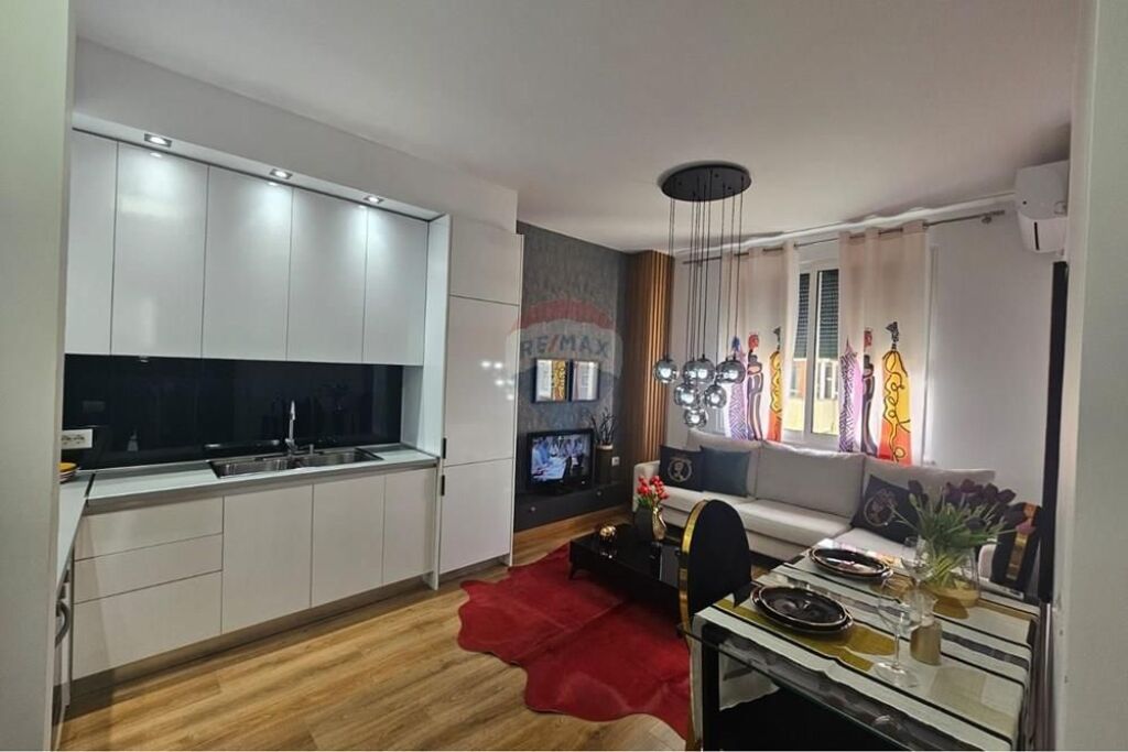 Apartament 1+1 per shitje tek 21 Dhjetori!