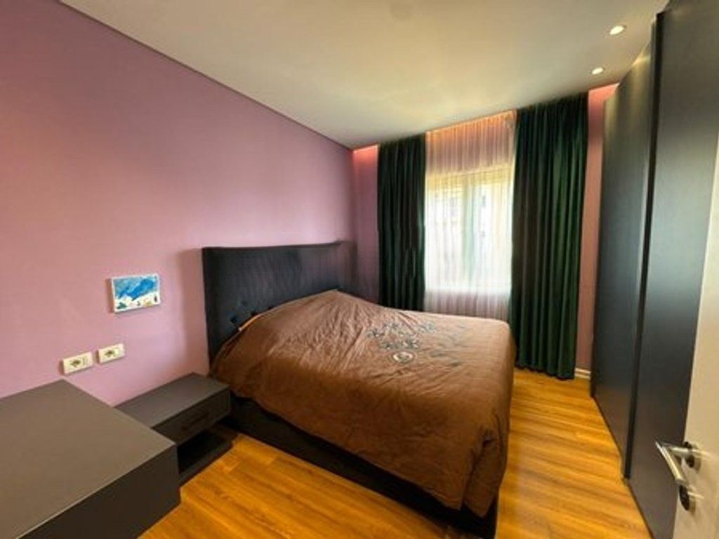 VENDESI APPARTAMENTO 1+1 A DON BOSKO, VICINO ALL'OSTELLO GJELI 160,000 €