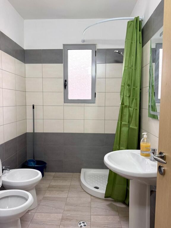 Apartament 2+1 me Qera Afatgjate - Transballkanike, Vlore