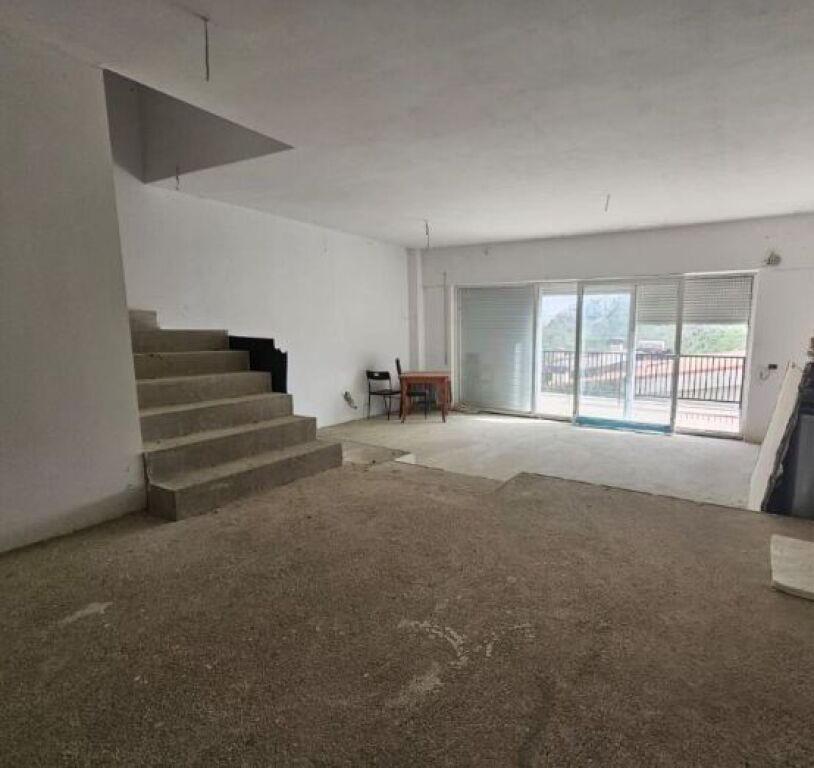 Villa for sale with swimming pool