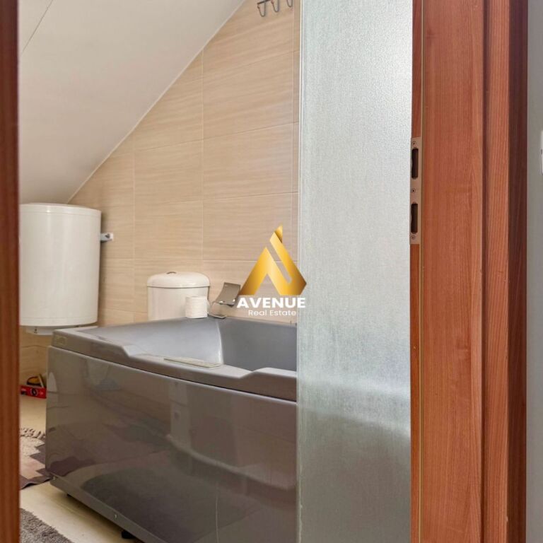 🏡 Jepet me qera triplex – Sauk, pranë Rezidencës “Porta e Gjelbër”