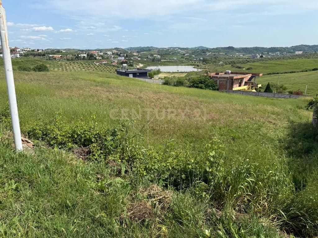 TERRENO CON VISTA LAGO IN VENDITA AD ARAPAJ 4319M2