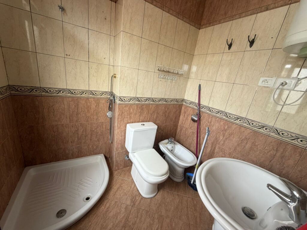 Appartamento in affitto 1+1 - 📍Via Myslym Shyri (Dietro Kastrati)
