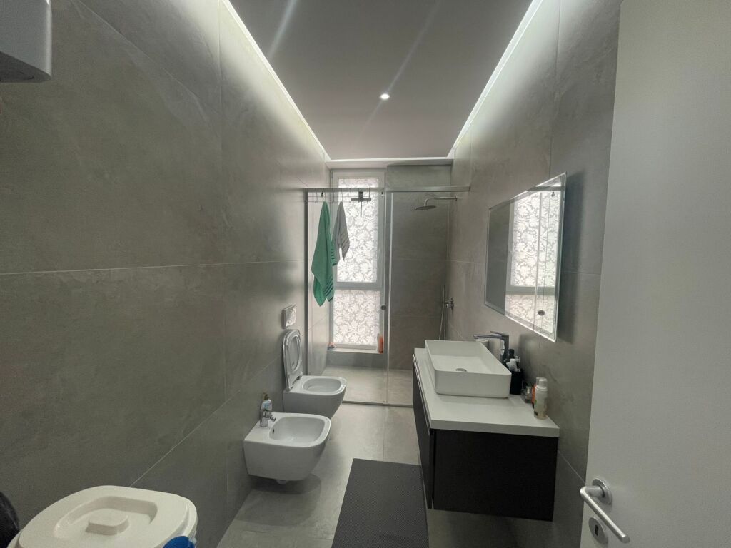 Apartment 3+1+2 for sale at Bulevardi i Ri
