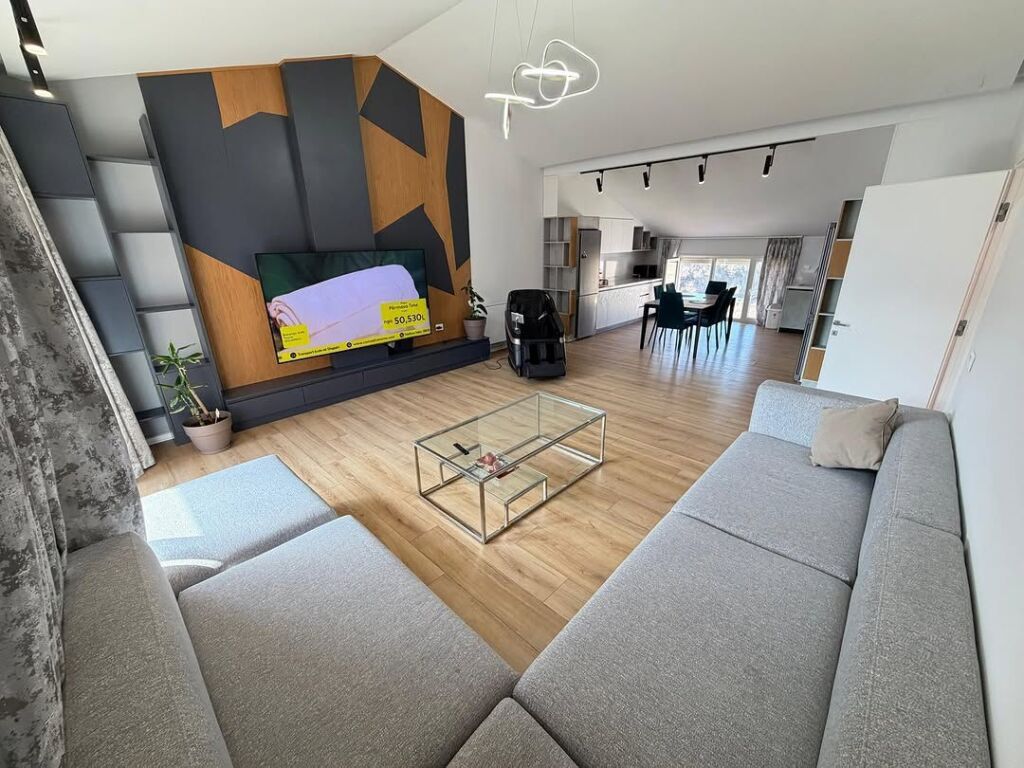 🌿 Penthouse  me Qira – Secret Garden, pranë TEG