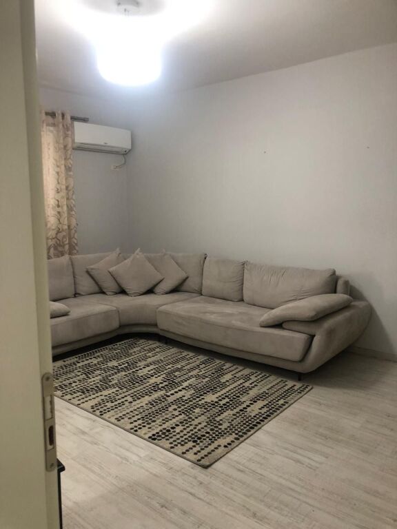 Apartament 1+1 me qera ne Ali Dem