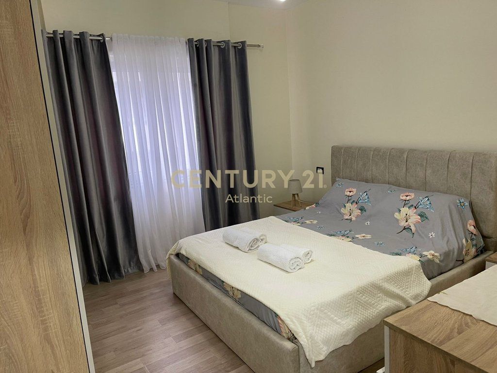 APPARTAMENTO IN AFFITTO A 30 METRI DAL MARE VICINO ALL'HOTEL ADRIATIK, SPIAGGIA DI DURRËS.