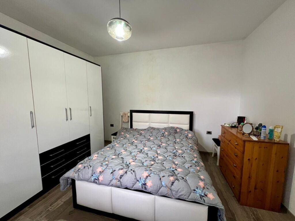 In vendita, Casa Privata su 2 Piani, Boboshticë-Korçë.