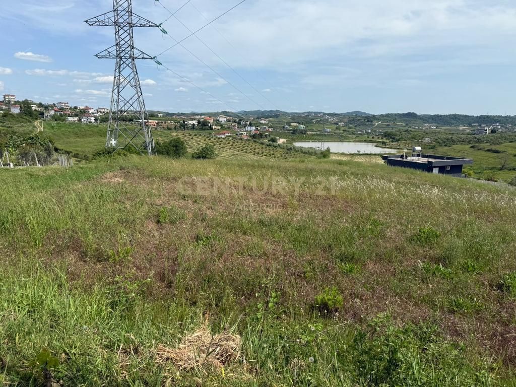 TERRENO CON VISTA LAGO IN VENDITA AD ARAPAJ 4319M2
