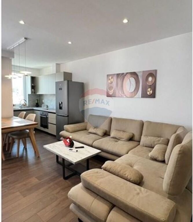 Apartment - For Rent - Mine Peza Street, Tirana
